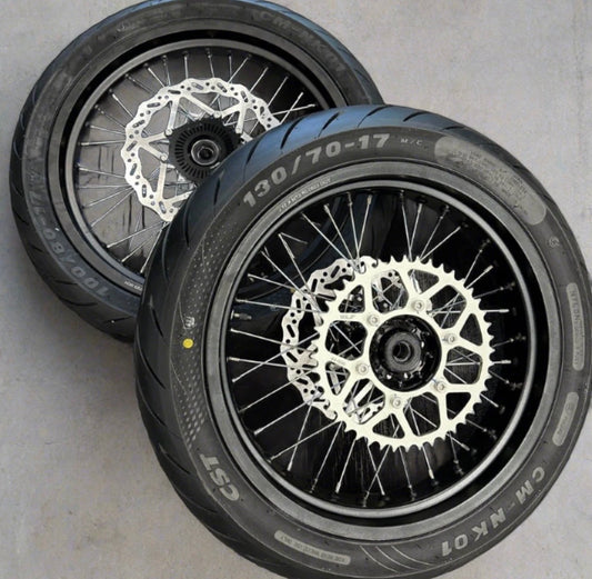 Ultra bee 17in sumos