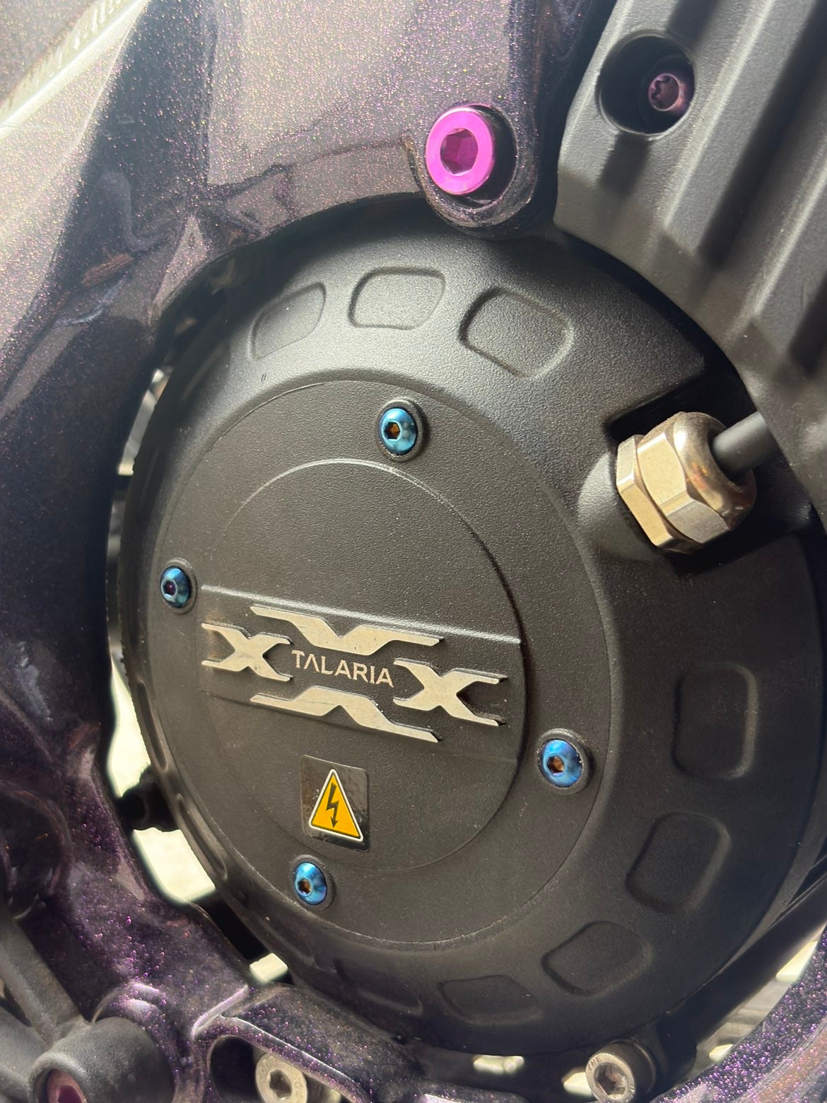 titanium motor bolts (burnt blue) all emotos